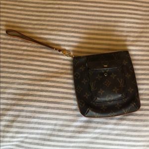 Louie Vuitton Wristlet